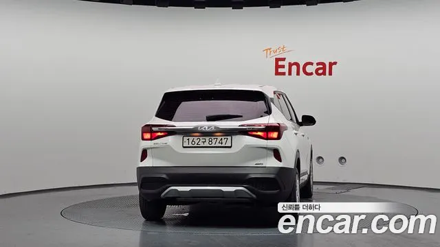 Kia Seltos — Фото автомобиля 4