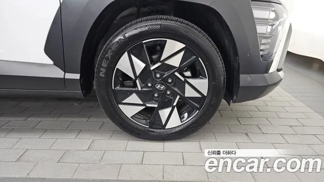 Hyundai Kona SX2 — Фото автомобиля 6