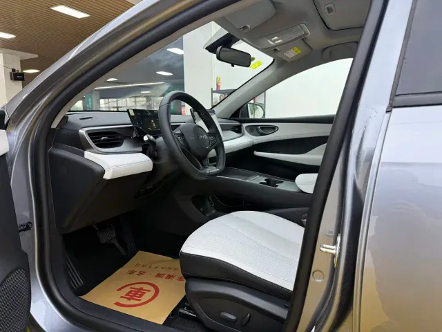 BYD Seal 05 DM-i — Фото автомобиля 4