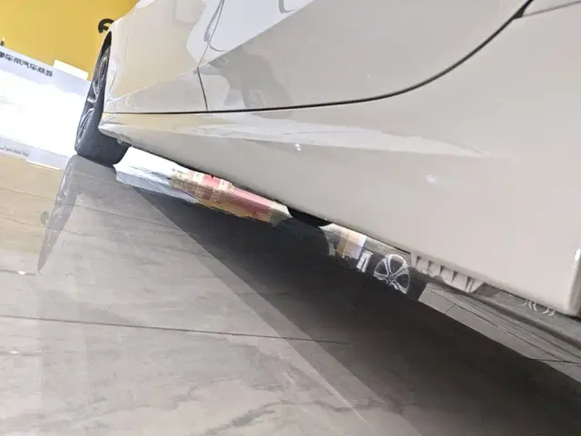 BMW 3 Series — Фото автомобиля 21