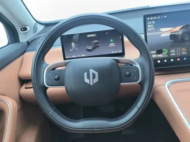 Leapmotor C16 — Фото автомобиля 15