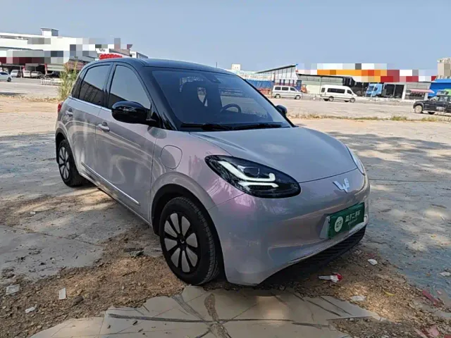 Wuling Bingo — Фото автомобиля 3