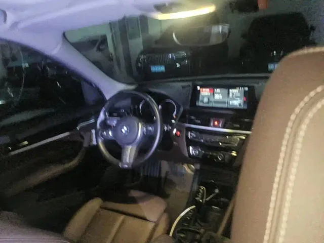 BMW X1 — Фото автомобиля 12
