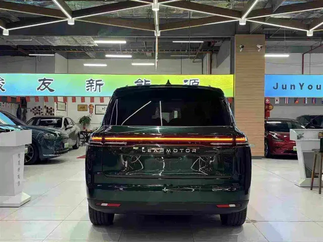 Leapmotor C16 — Фото автомобиля 13