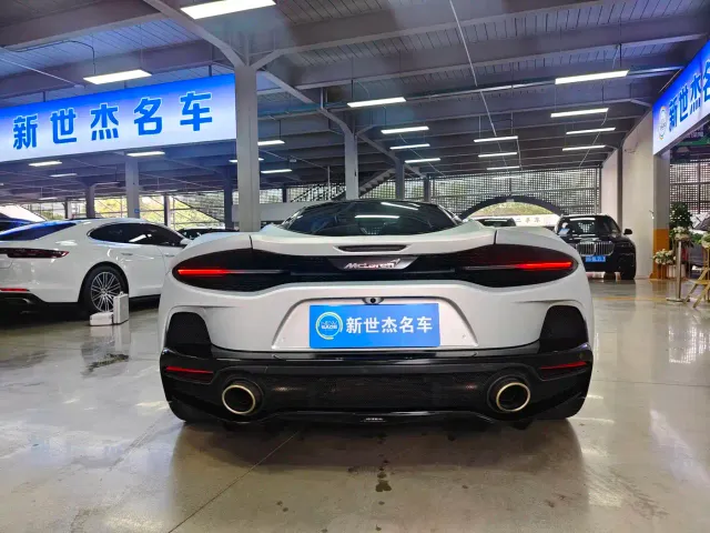 McLaren GT — Фото автомобиля 9