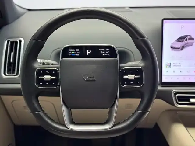 Li Auto L9 — Фото автомобиля 7