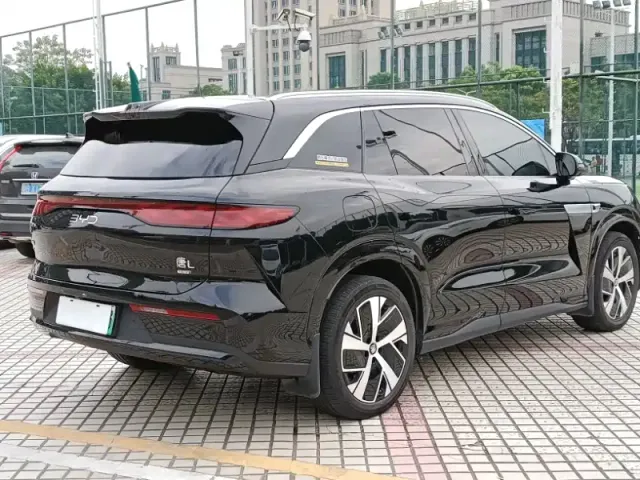 BYD Tang L — Фото автомобиля 5