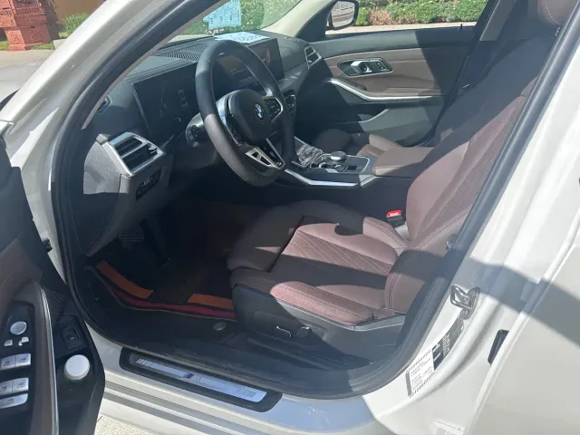 BMW 3 Series — Фото автомобиля 4