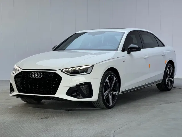 Фотография автомобиля — Audi A4L