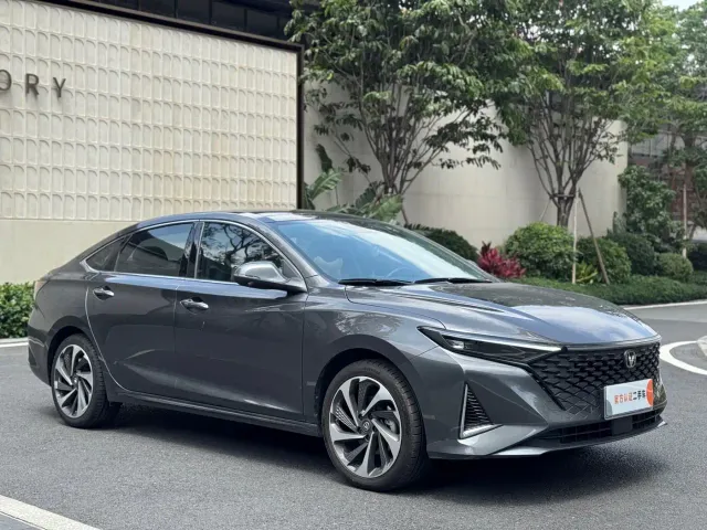 Changan Raeton Plus — Фото автомобиля 3