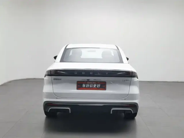 Geely Galaxy L6 — Фото автомобиля 4