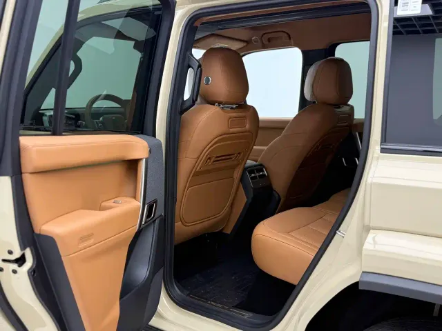 iCAR V27 — Фото автомобиля 6
