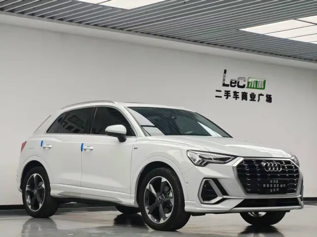 Audi Q3 — Фото автомобиля 2