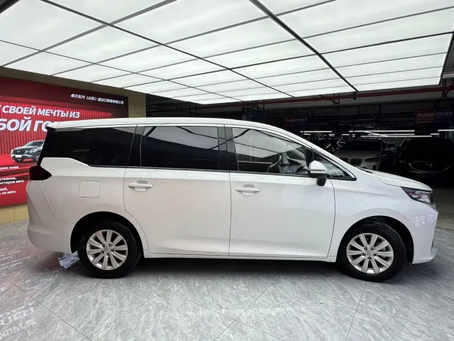 GAC Trumpchi M6 — Фото автомобиля 4