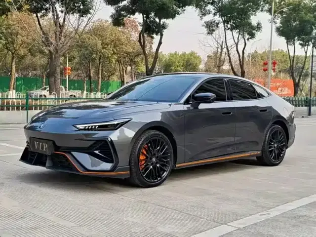 Фотография автомобиля — Changan UNI-V