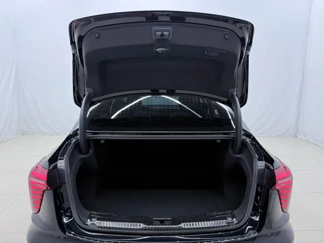 Hongqi H5 — Фото автомобиля 15