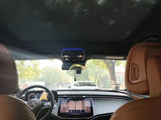 Mercedes-Benz E-Class — Фото автомобиля 13