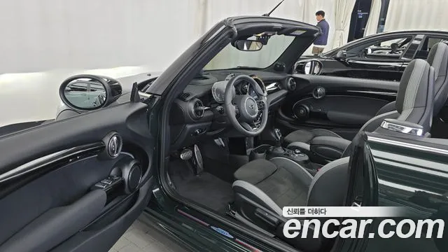 MINI Cooper Convertible — Фото автомобиля 15