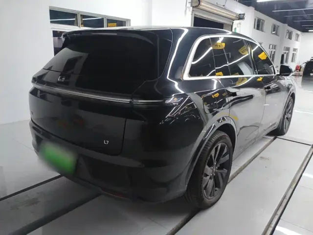 Li Auto L7 — Фото автомобиля 6