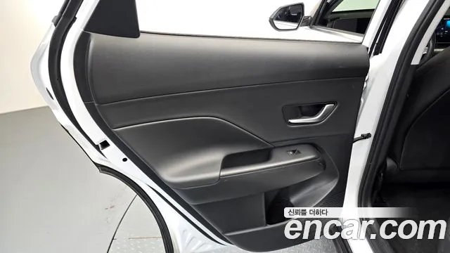 Hyundai Kona SX2 — Фото автомобиля 14
