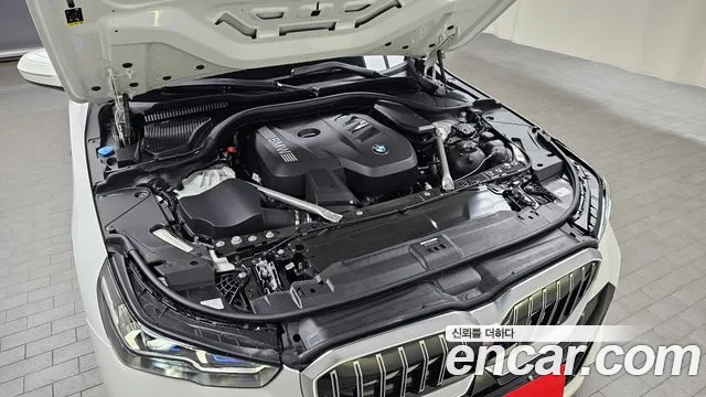 BMW 5-Series 5 серия (G60) 530i xDrive M Sport — Фото автомобиля 5