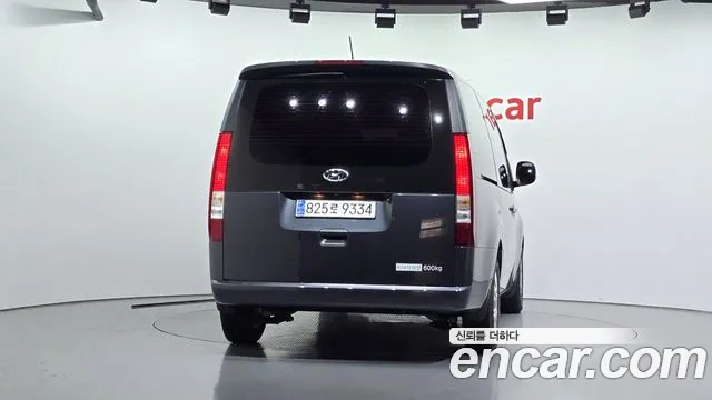 Hyundai Staria Staria Карго 5 мест — Фото автомобиля 4