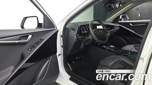 Kia Niro The All New Niro Prestige — Фото автомобиля 10