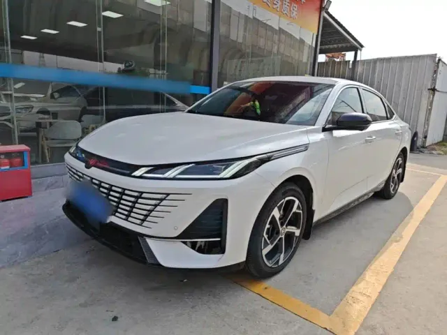 Фотография автомобиля — Changan Eado