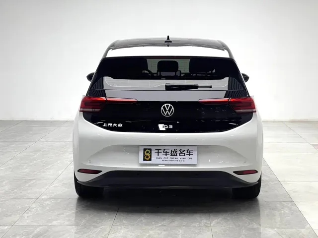 Volkswagen ID.3 — Фото автомобиля 5