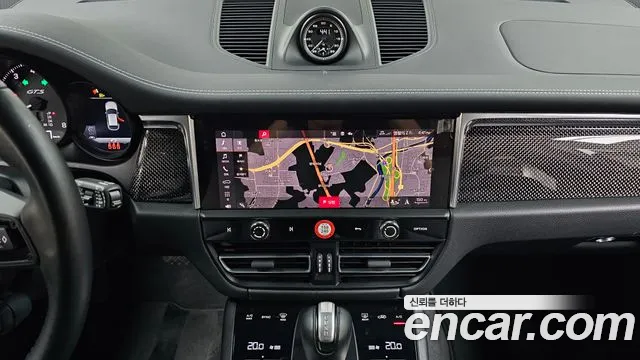 Porsche Macan — Фото автомобиля 18