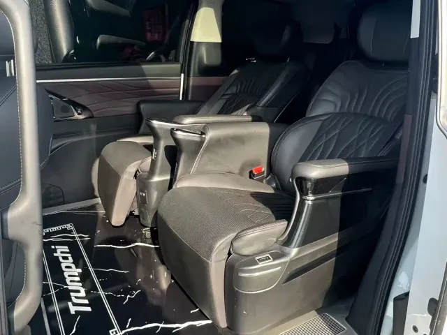 GAC Trumpchi M8 — Фото автомобиля 6