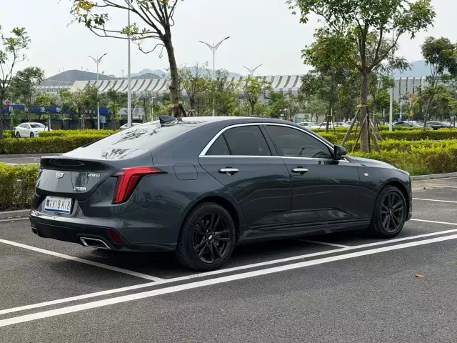 Cadillac CT4 — Фото автомобиля 4
