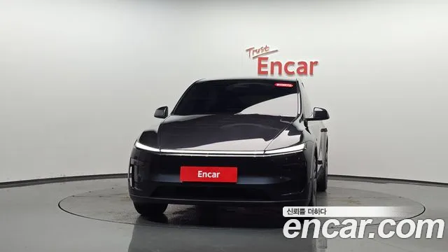 Tesla Model Y — Фото автомобиля 3