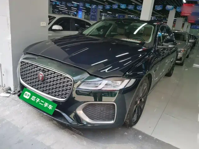 Фотография автомобиля — Jaguar XFL