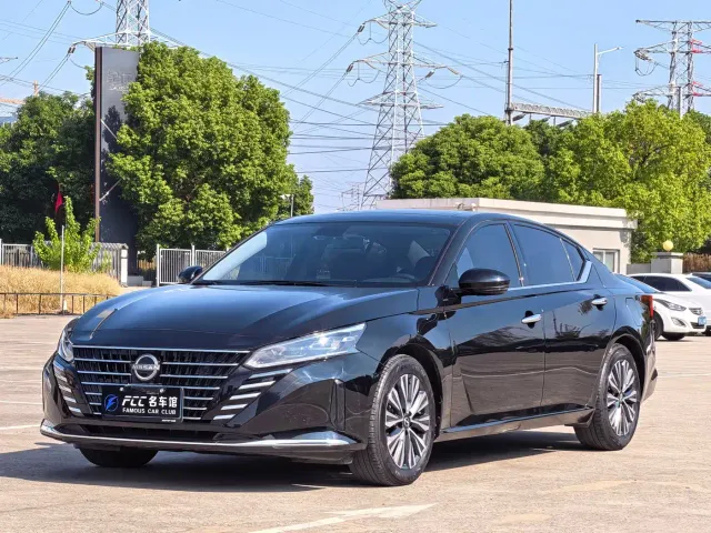 Фотография автомобиля — Nissan Teana
