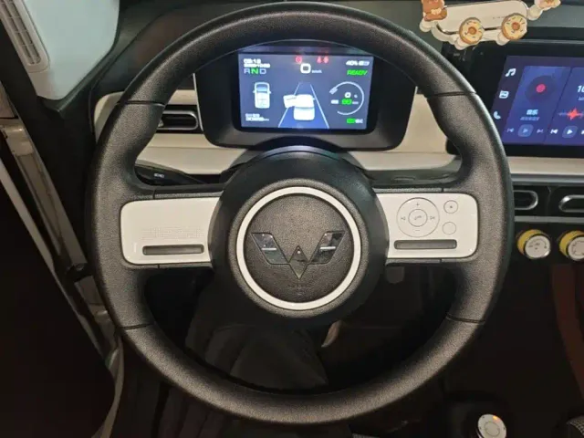 Wuling Hongguang Mini EV — Фото автомобиля 10