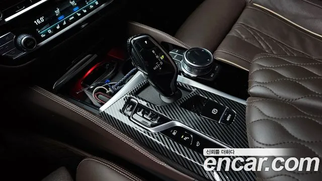 BMW 5-Series 5 серия (G30) — Фото автомобиля 8