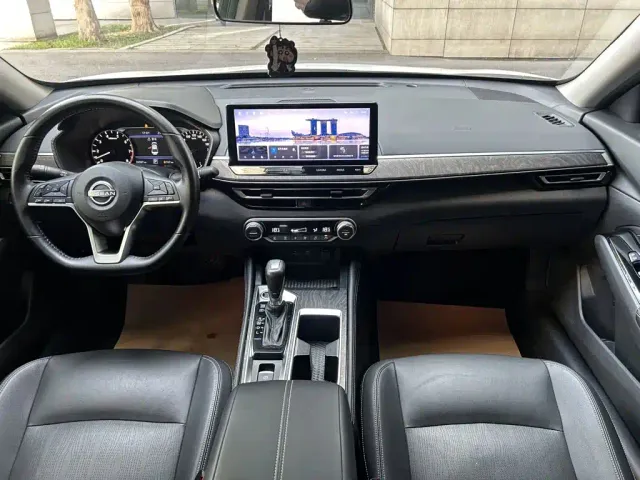 Nissan Teana — Фото автомобиля 7