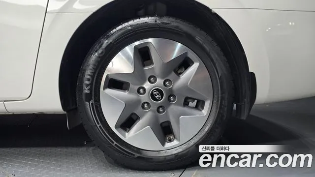 Hyundai Staria — Фото автомобиля 5
