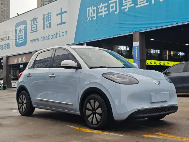 Wuling Bingo — Фото автомобиля 3