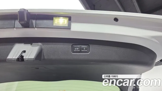 Genesis GV70 — Фото автомобиля 23