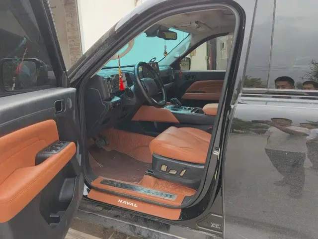 Haval H9 — Фото автомобиля 9