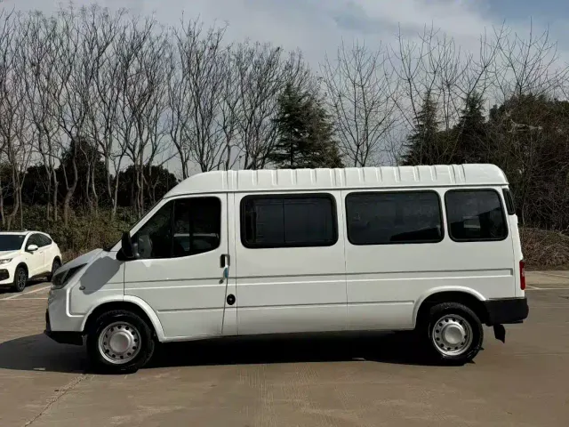JMC Tesun — Фото автомобиля 3