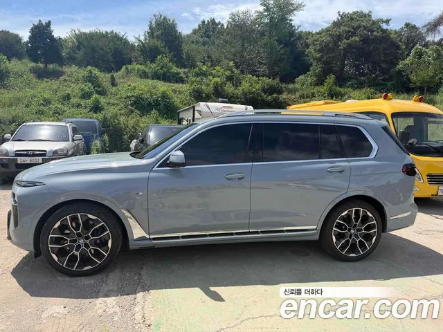 BMW X7 — Фото автомобиля 3