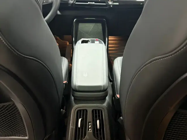 BMW X1 — Фото автомобиля 14