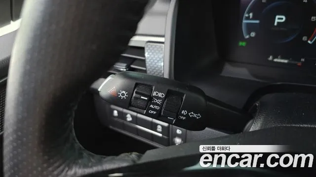 KG_Mobility_Ssangyong Rexton Новый Rexton Sport Khan Дизель 2.2 4WD — Фото автомобиля 15