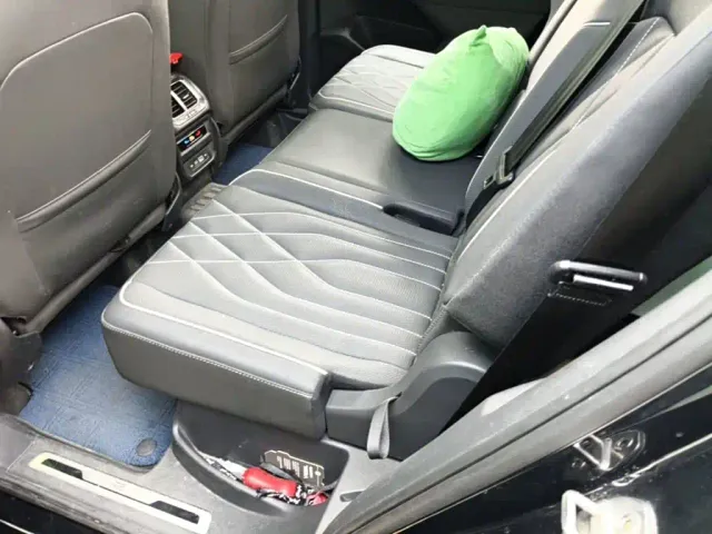Volkswagen Tiguan L 2023 380TSI 4WD R-Line Premium 7-seater — Фото автомобиля 16