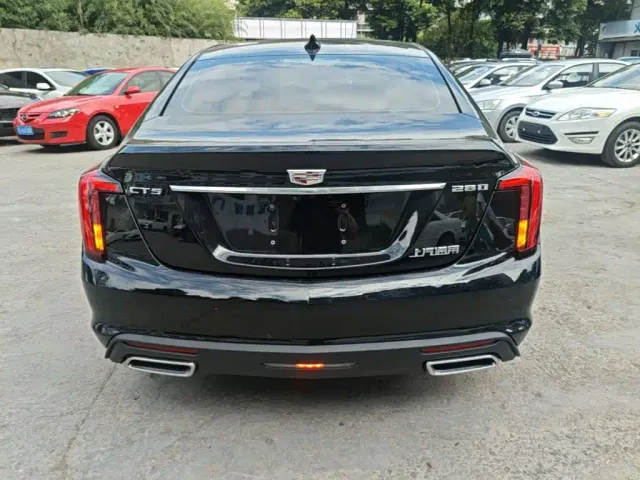 Cadillac CT5 — Фото автомобиля 5