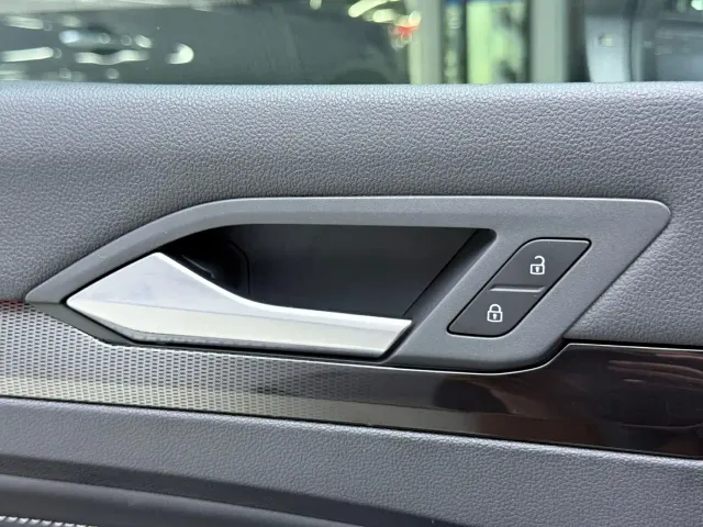 Volkswagen Golf — Фото автомобиля 14