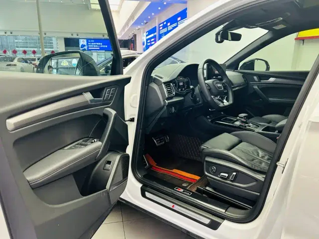 Audi Q5L — Фото автомобиля 20